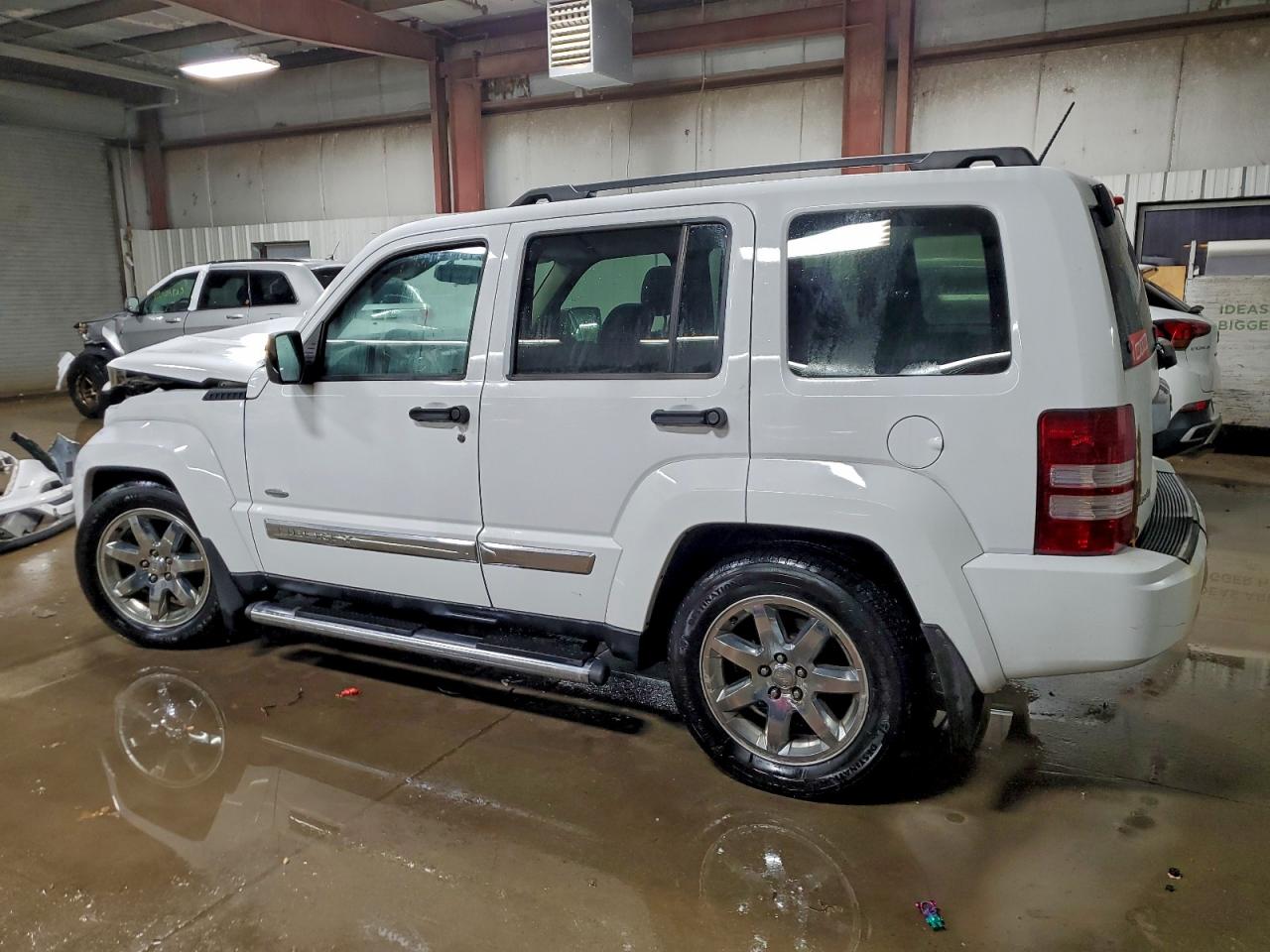 Jeep Liberty Sport Image 12