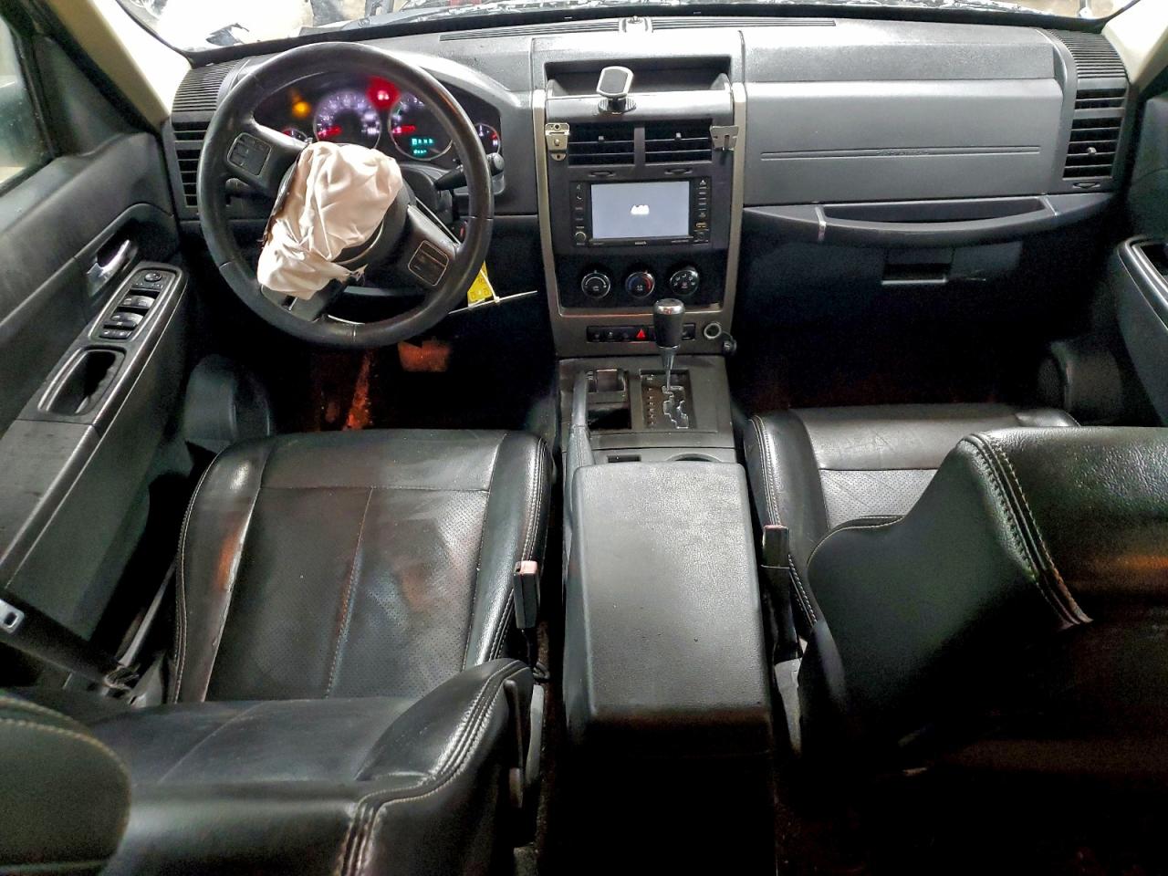 Jeep Liberty Sport Image 5