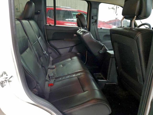 Jeep Liberty Sport Image 7