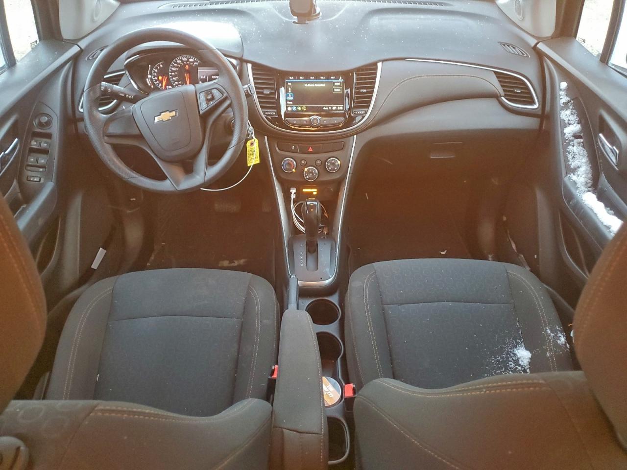 Chevrolet Trax Ls Image 6
