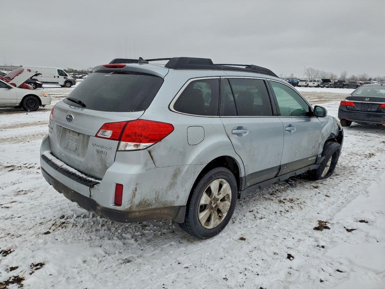 Subaru Outback 3.6r Limited Image 4