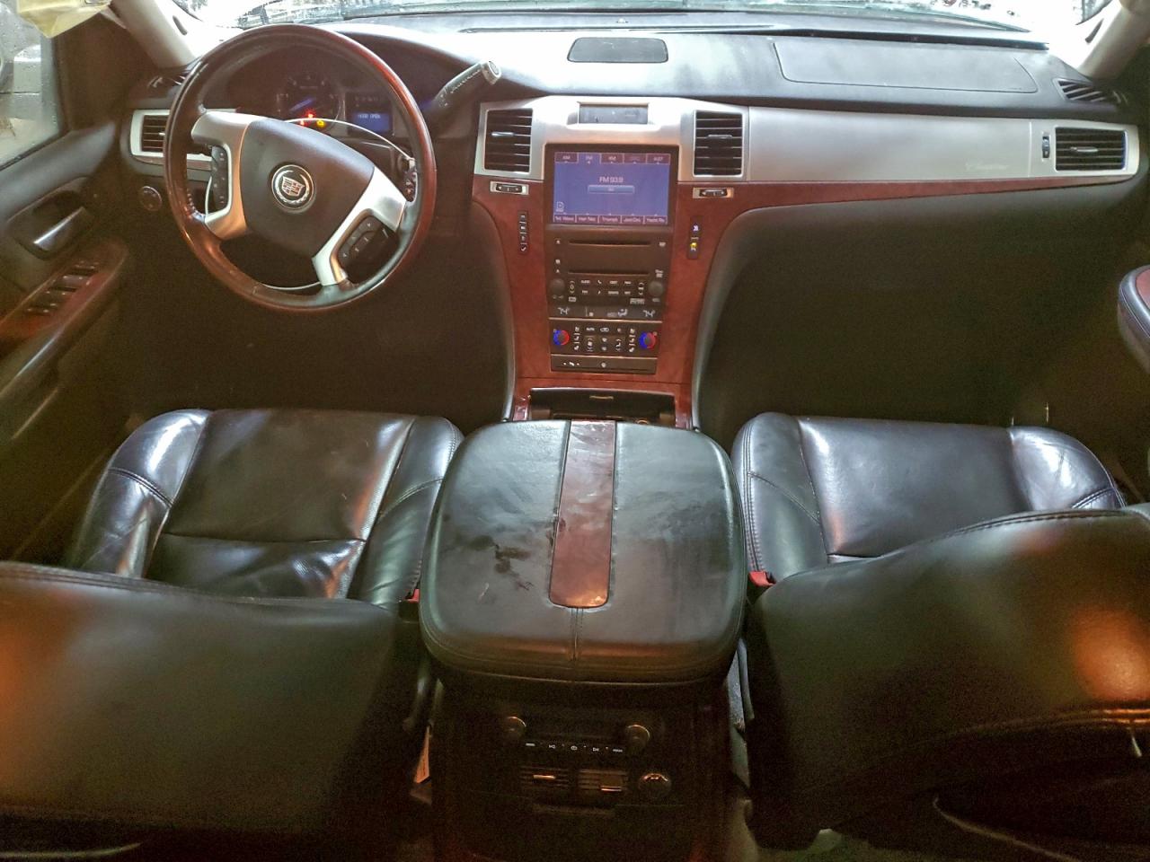 Cadillac Escalade Ext Image 9