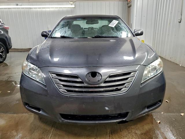 Toyota Camry Hybrid Image 11