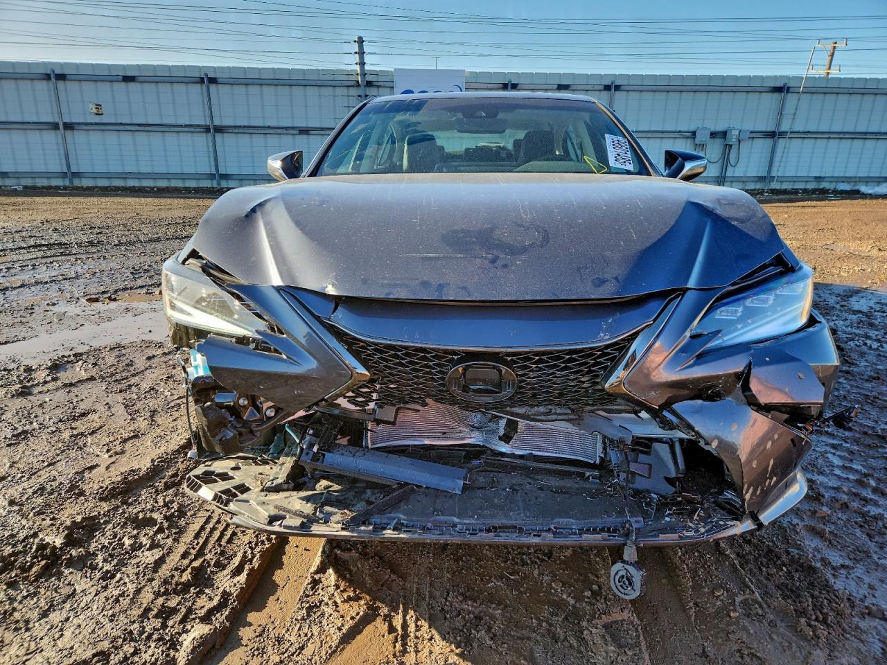 Lexus Es 300h Base Image 11