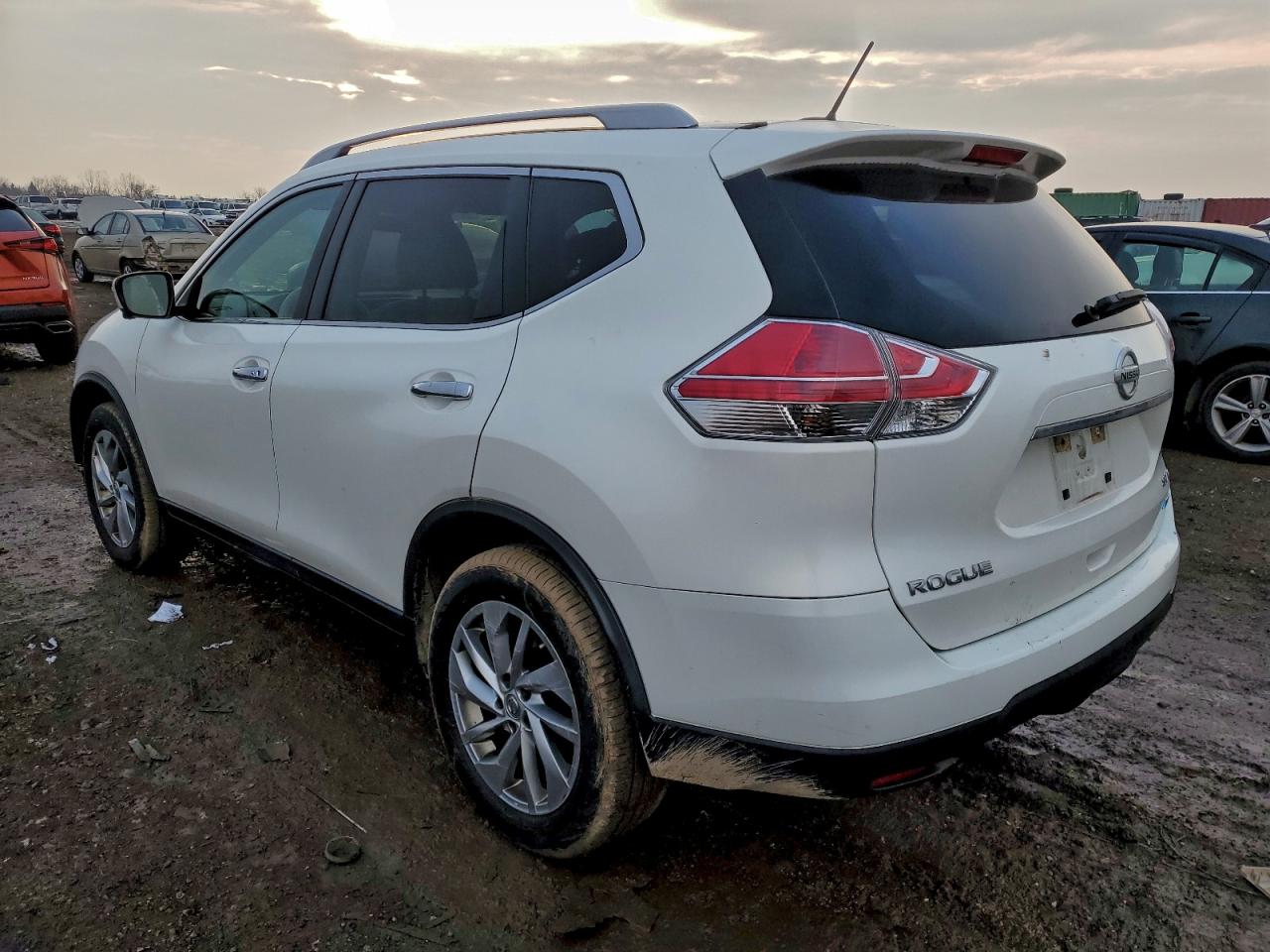 Nissan Rogue S Image 10