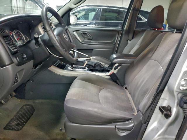 Mazda Tribute I Image 6