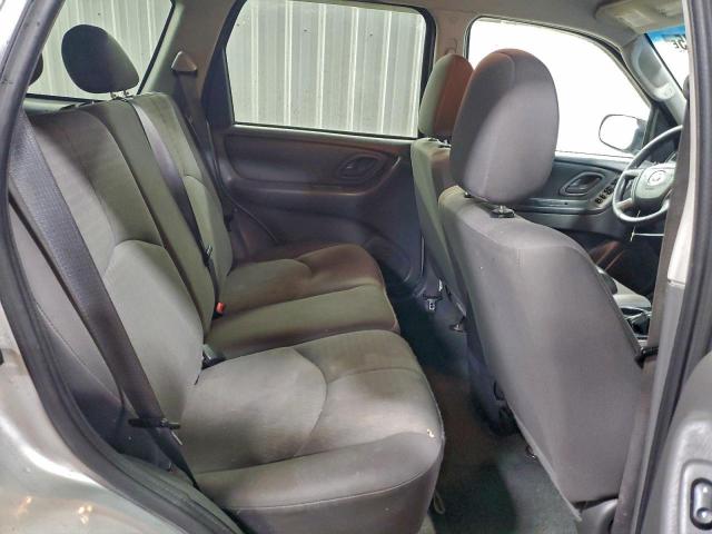 Mazda Tribute I Image 12