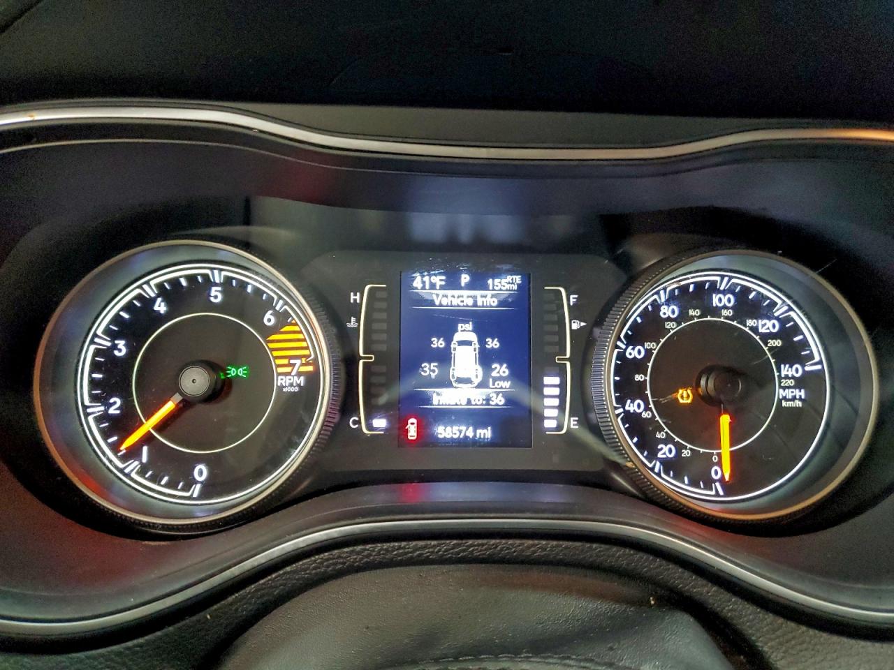 Jeep Grand Cherokee Latitude Image 11