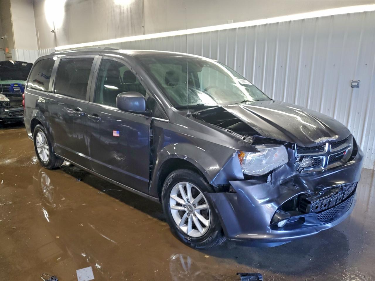 Dodge Caravan Sxt Image 2