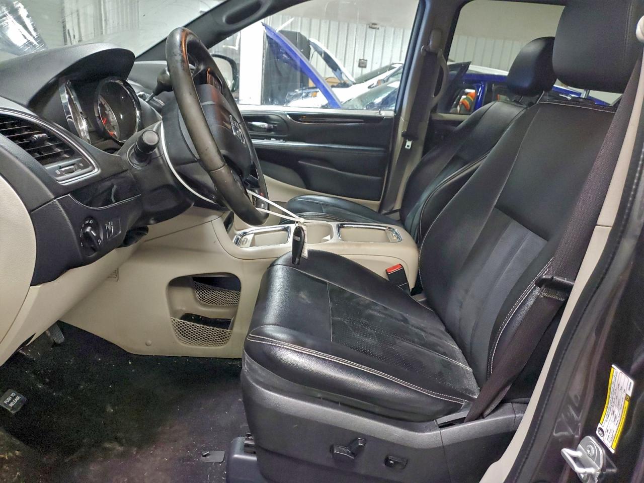 Dodge Caravan Sxt Image 9