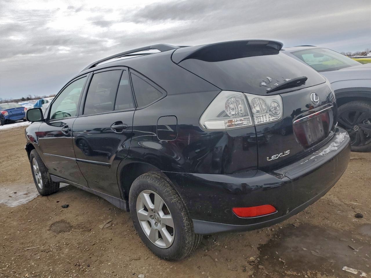 Lexus RX 330 Image 2