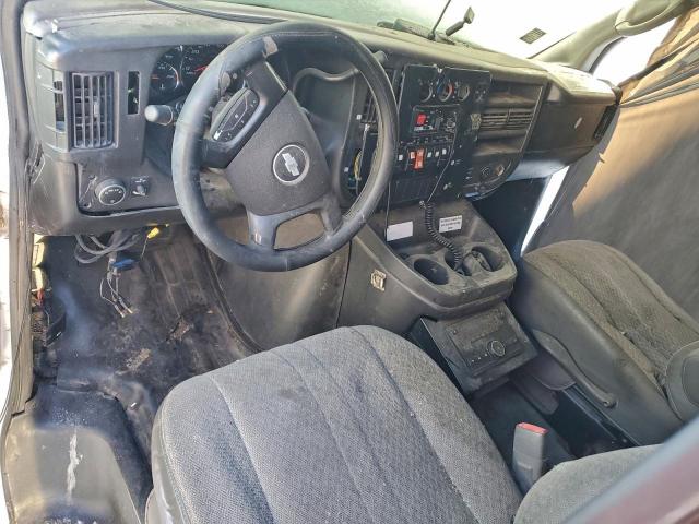 Chevrolet Express Image 4