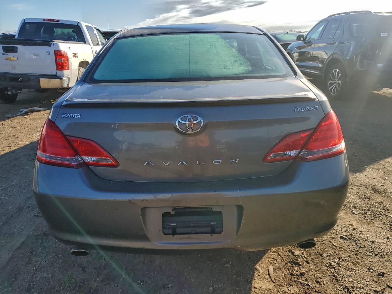 Toyota Avalon Xl Image 8