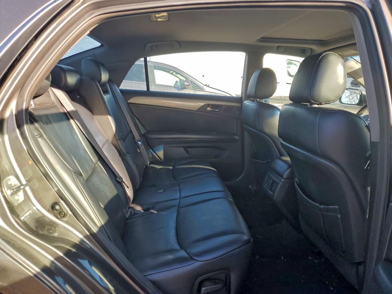 Toyota Avalon Xl Image 5